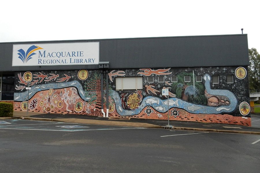 Macquarie Regional Library image