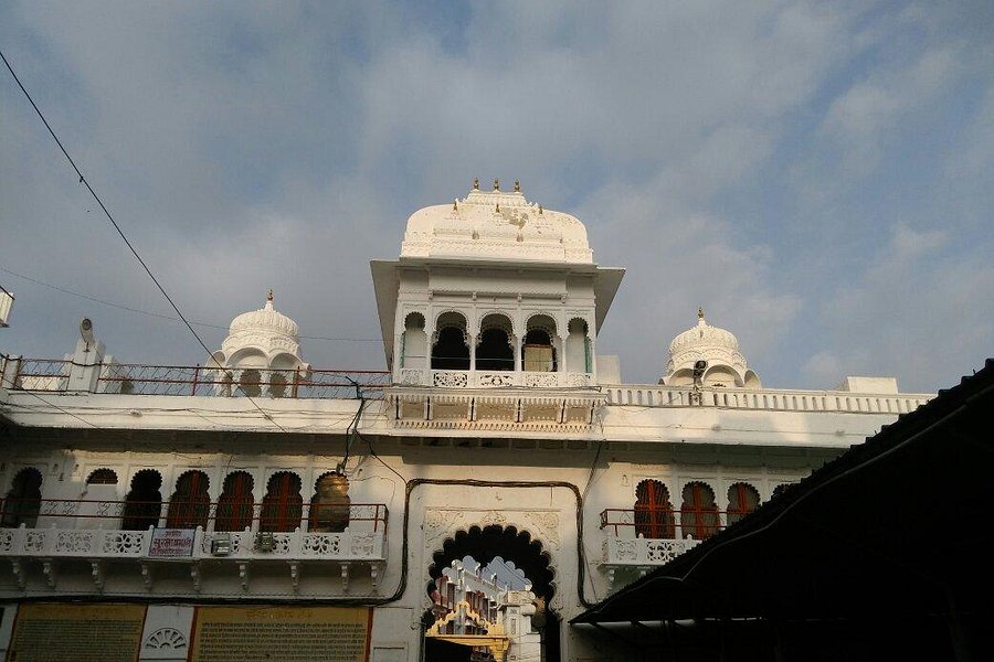 Dwarkadheesh Temple image