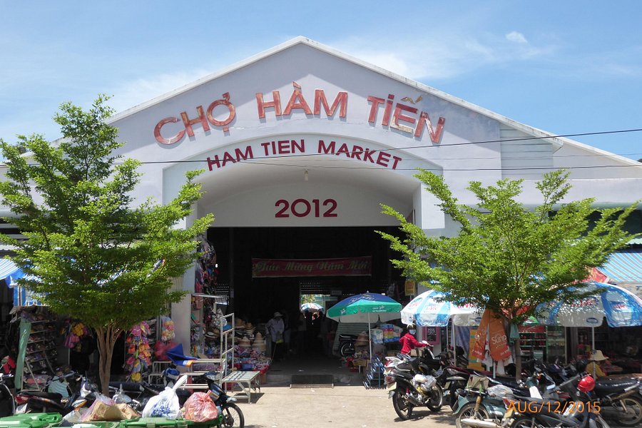 Ham Tien Market image