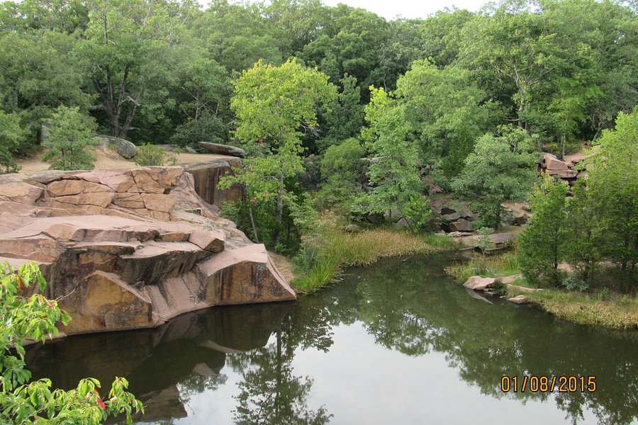 Elephant Rocks State Park image