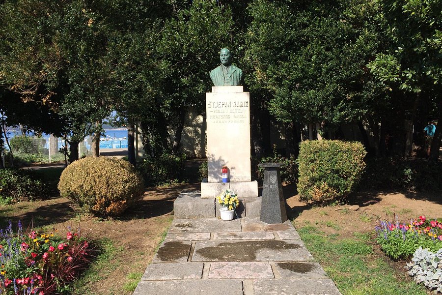 Stjepan Radic Monument image