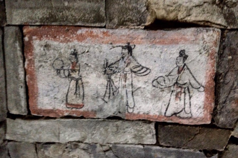 Wei-Jin Tombs image