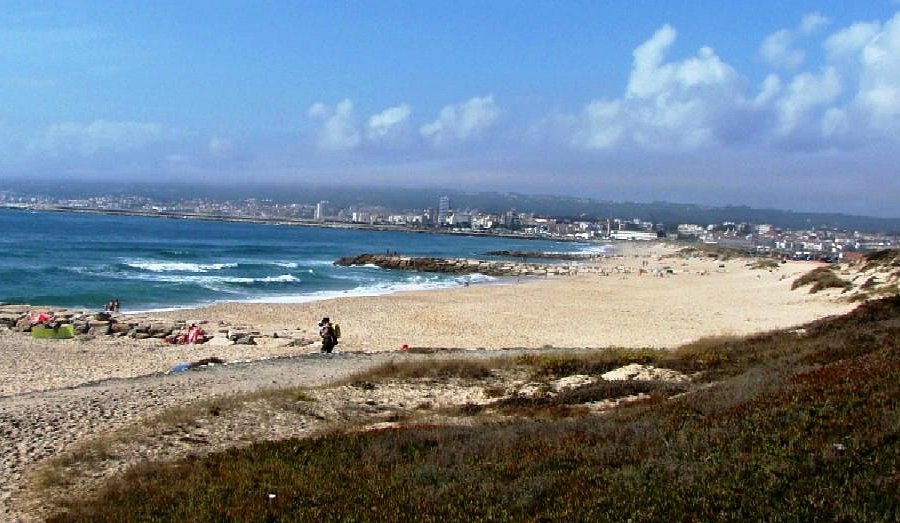 Praia da Figueira (Figueira Beach) image