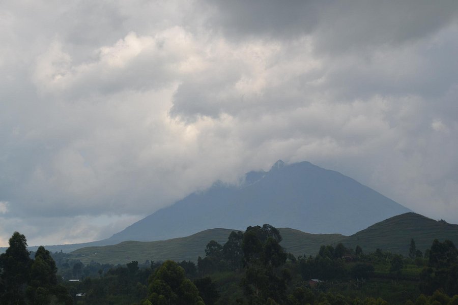 Mount Gahinga image