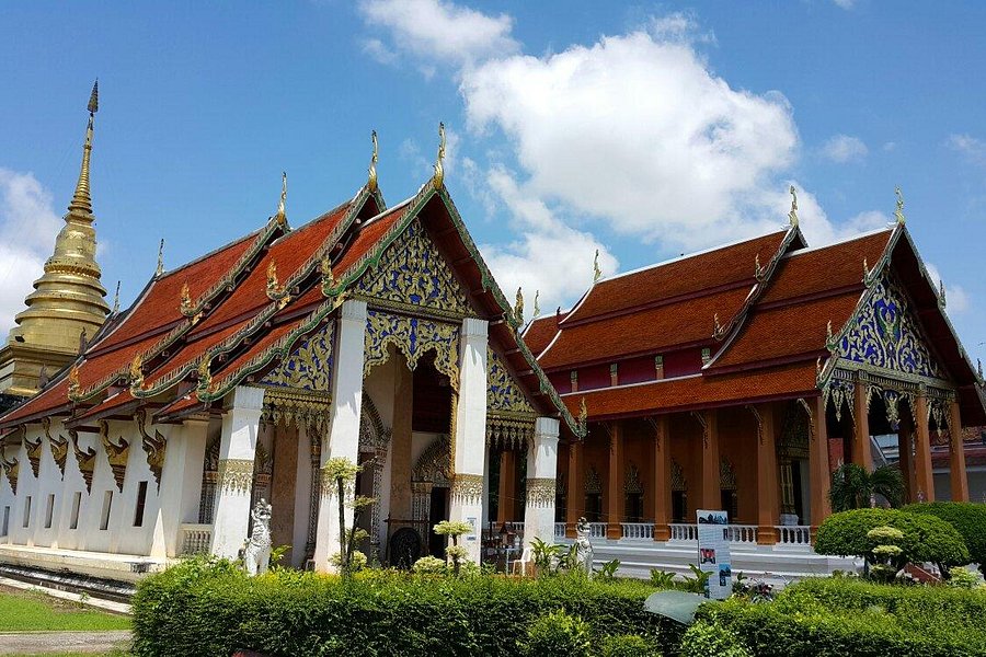 Wat Phra That Chang Kham Worawihan image