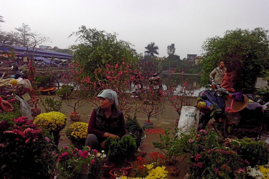 Thong market image