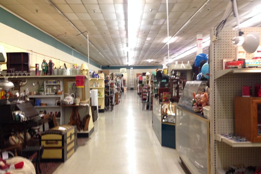 Maumee Antique Mall image