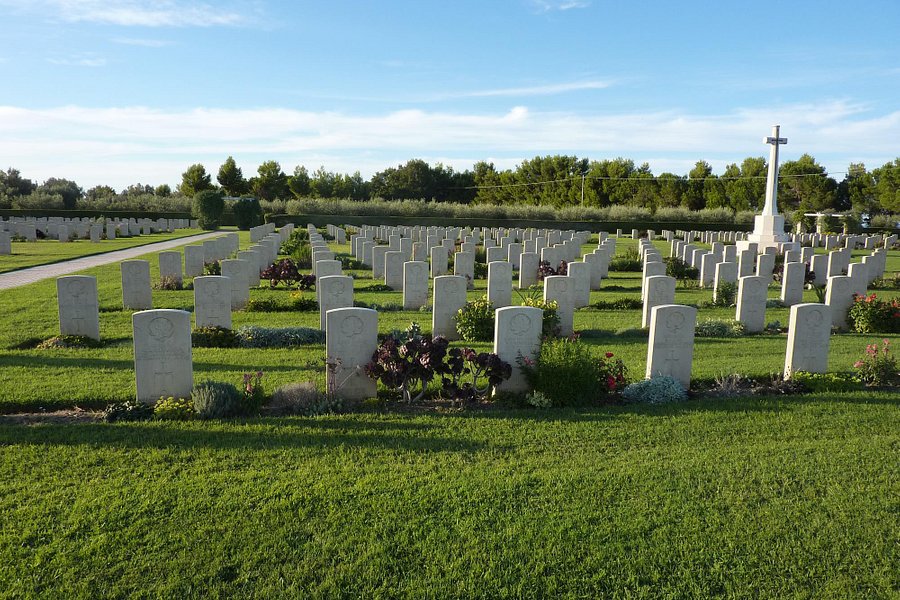 Moro River Canadian War Cemetery image