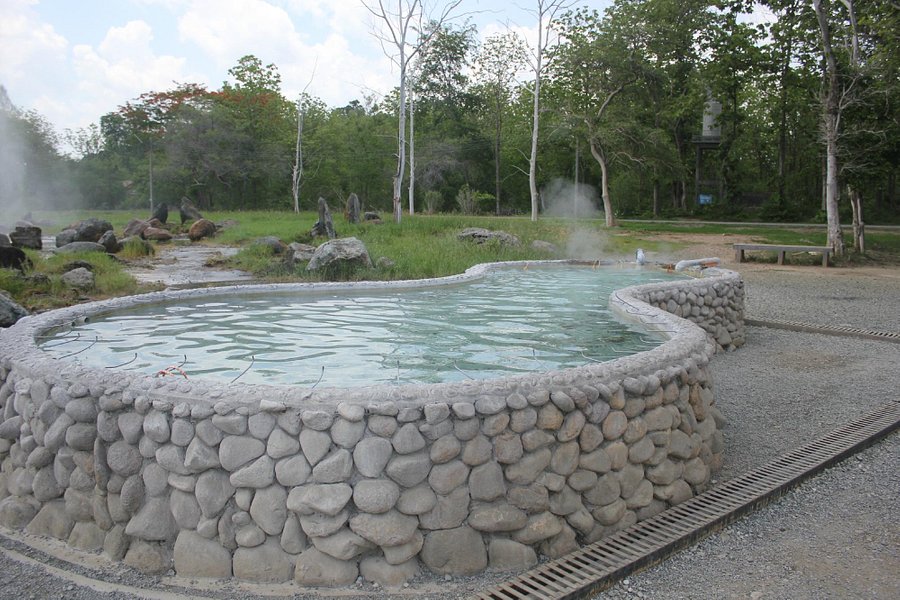 San Kamphaeng Hot Springs image
