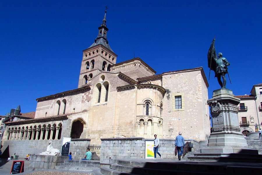 Calle Real de Segovia image