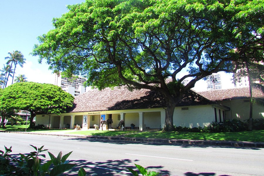 Honolulu Museum of Art image