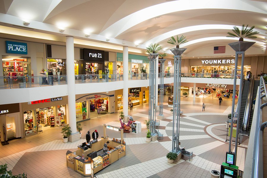 Crossroads Mall image