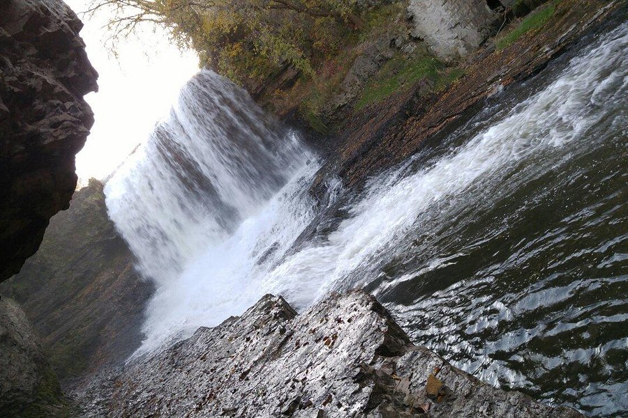Vermillion Falls image