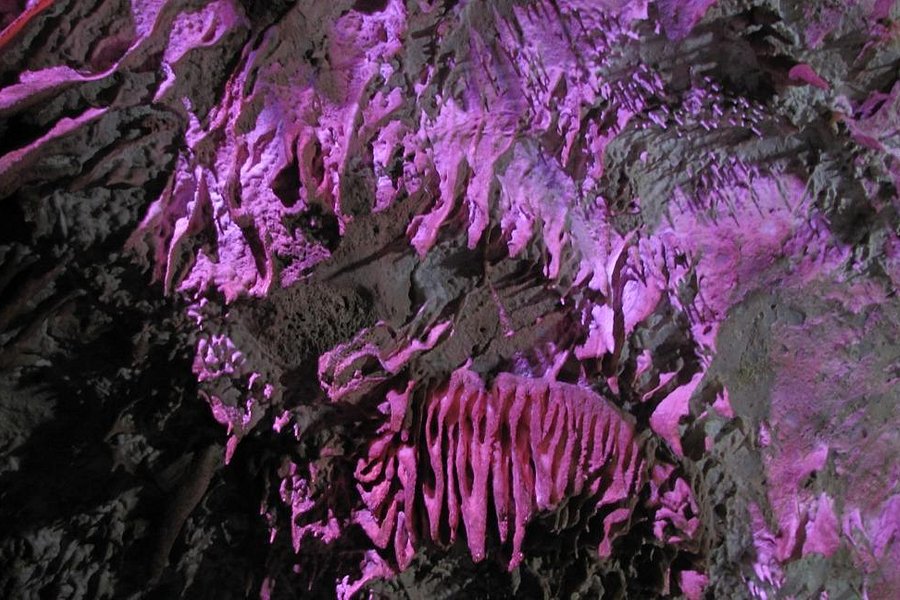 Ghoori Ghaleh Cave image