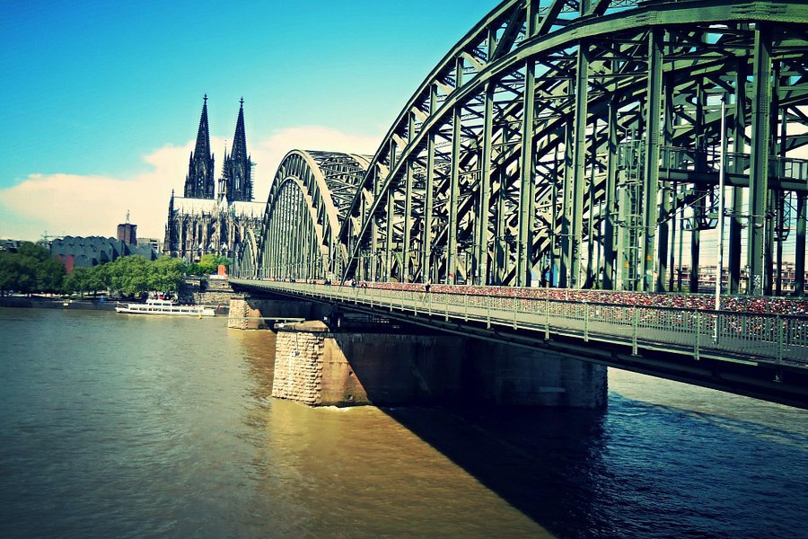 Hohenzollern Bridge image