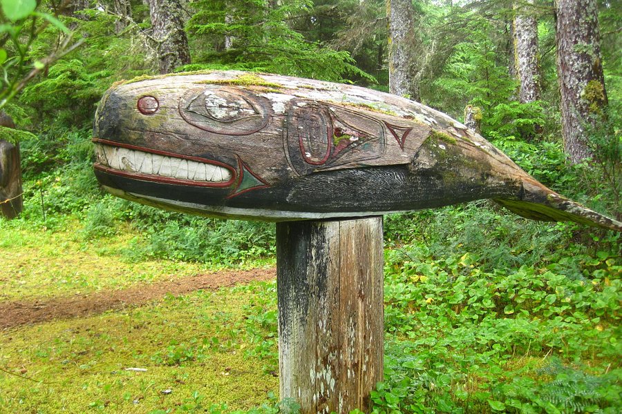 Chief Son-I-Hat's Whalehouse image