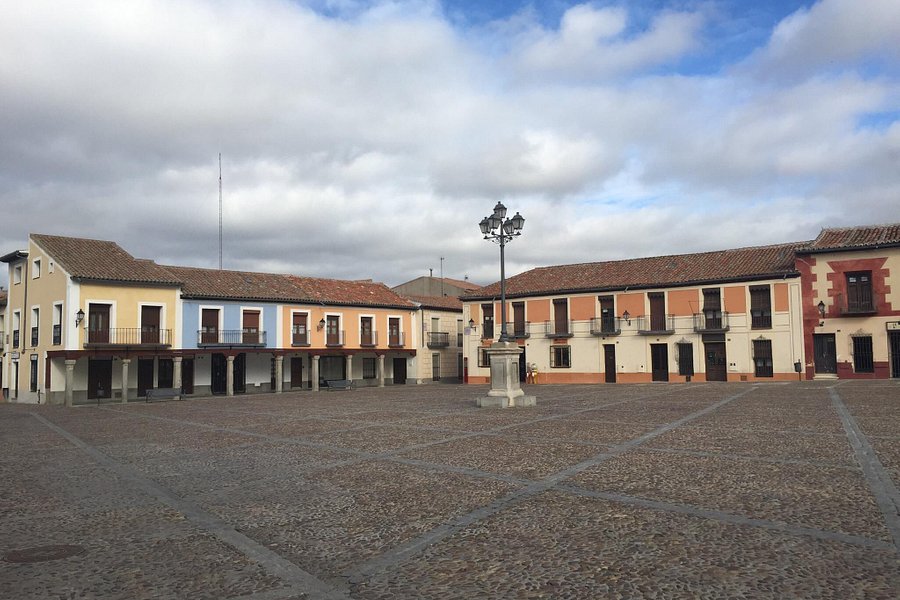 Plaza de Segovia image