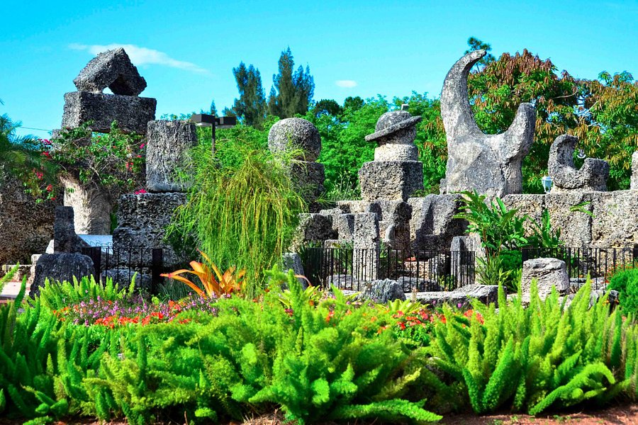 Coral Castle image