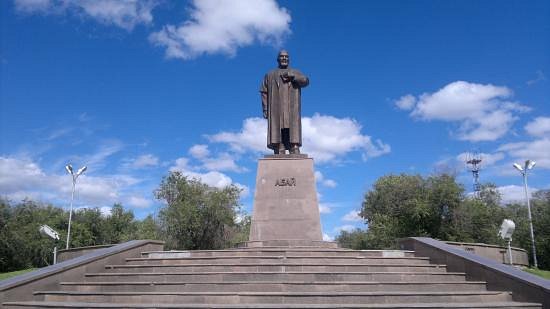 Statue of Abai Kunanbayev image