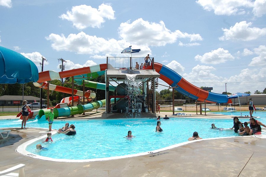 Splash Kingdom Family Waterpark image