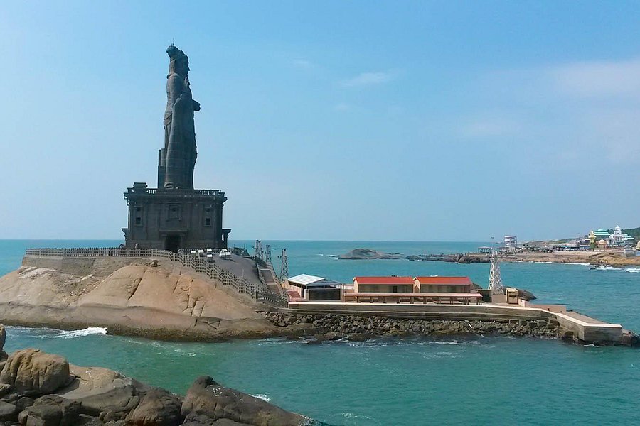 Thiruvalluvar Statue image