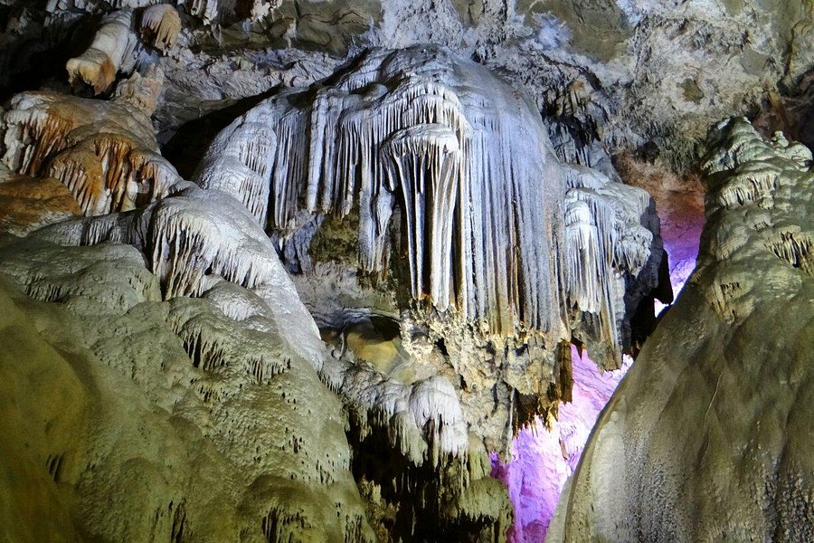 Maquine Cave image