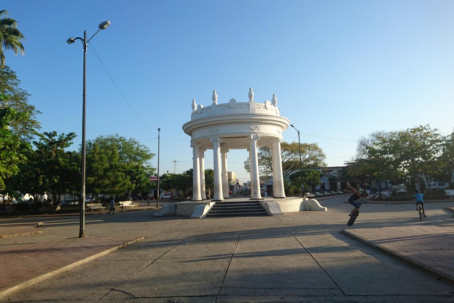 Plaza Centenario image