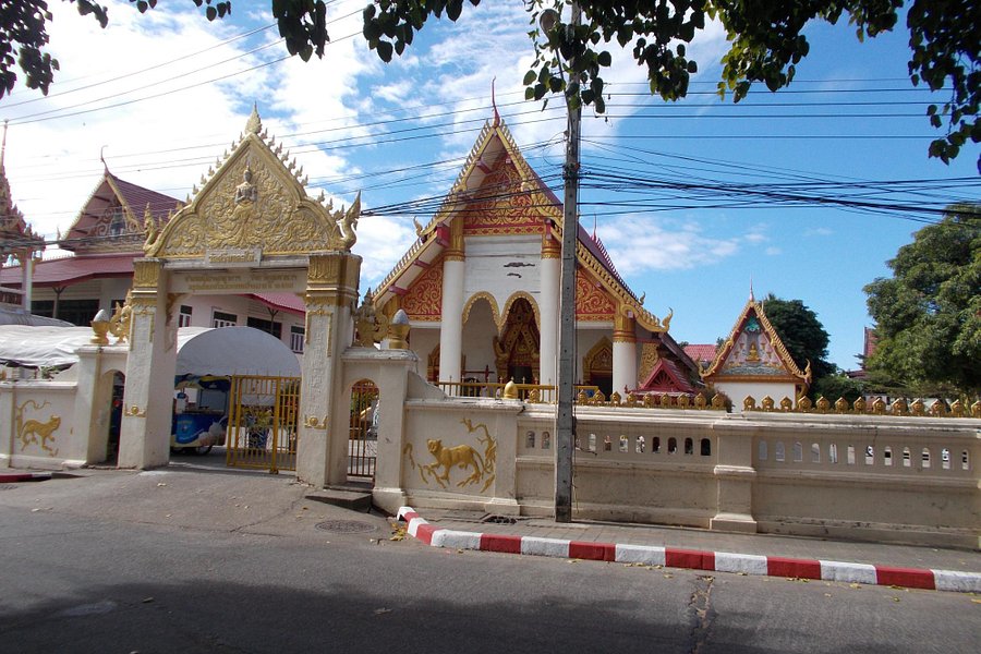 Wat Si Mongkhon Tai image