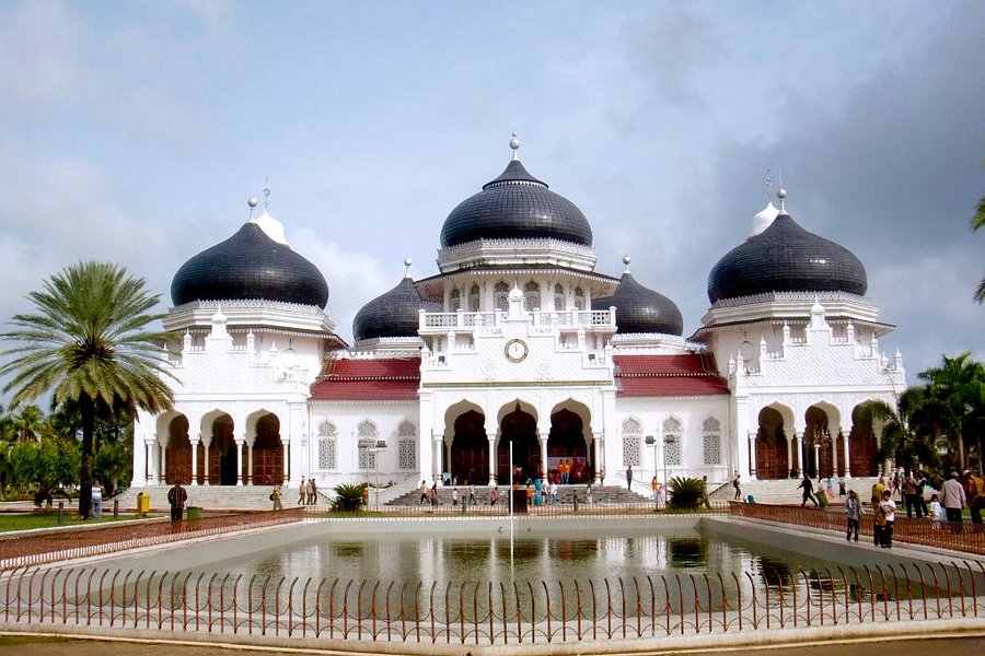 Baiturrahman Grand Mosque image