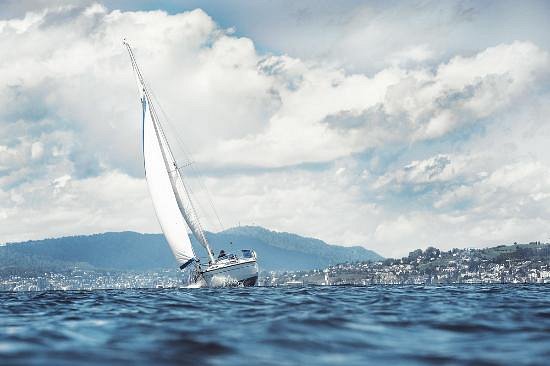 Sailing Zurich image