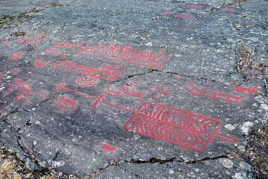 Himmelstalund rock carvings image