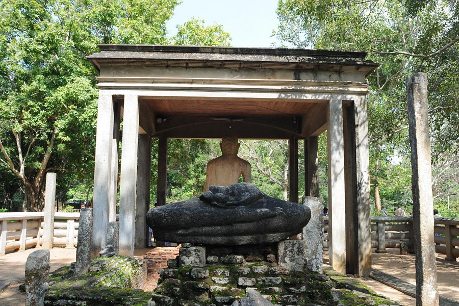 Samadhi Statue image