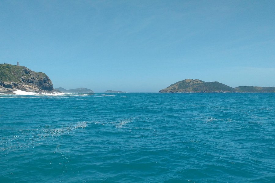 Papagaios Island image