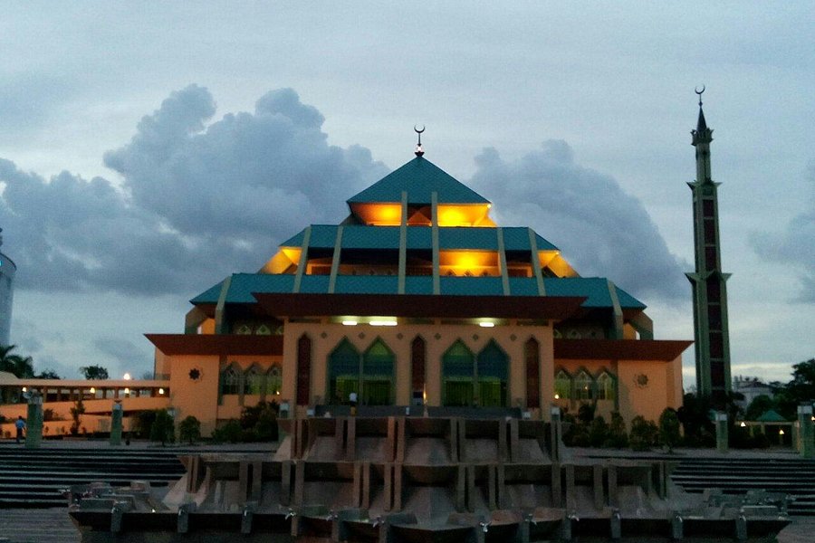 Batam Grand Mosque image
