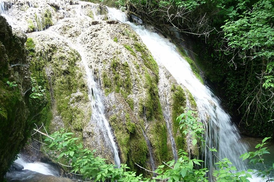 Krushunskiye Waterfalls image