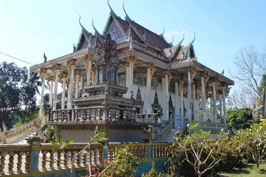 Ek Phnom image