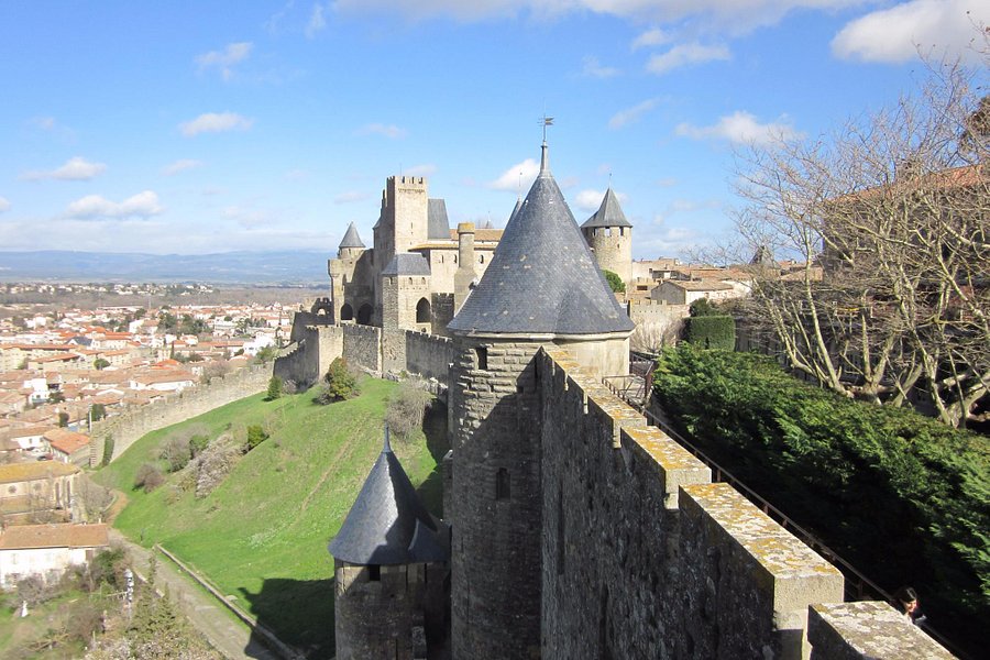 Chateau Comtal image