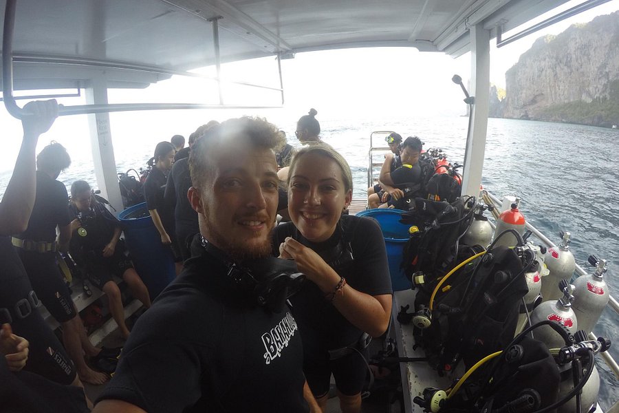 Baracuda Diving - Day Tours image