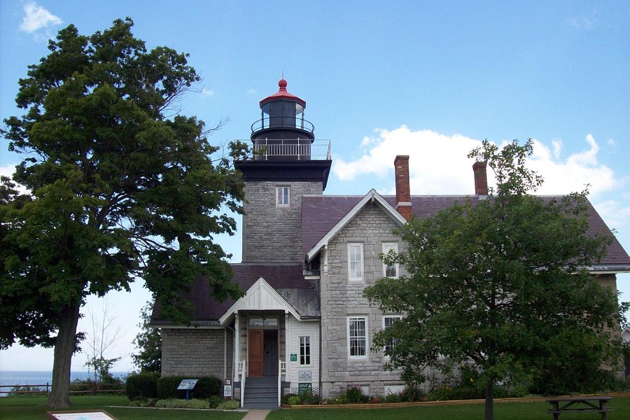 Thirty Mile Point Light image