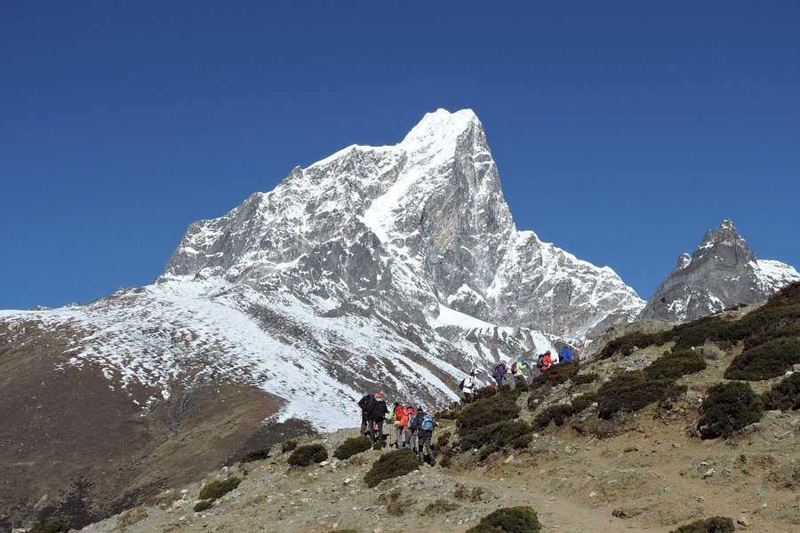 Mt. Taboche image