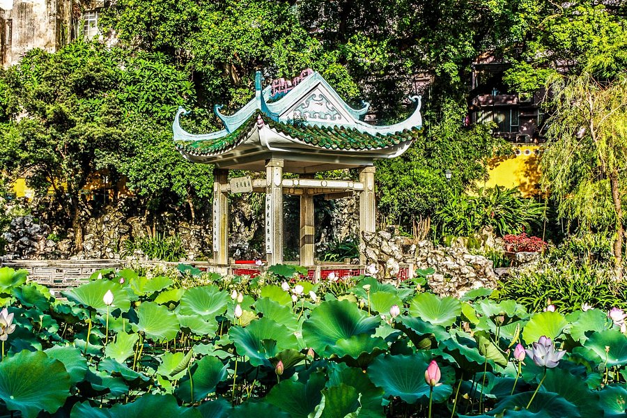 Lou Lim Ieoc Garden image