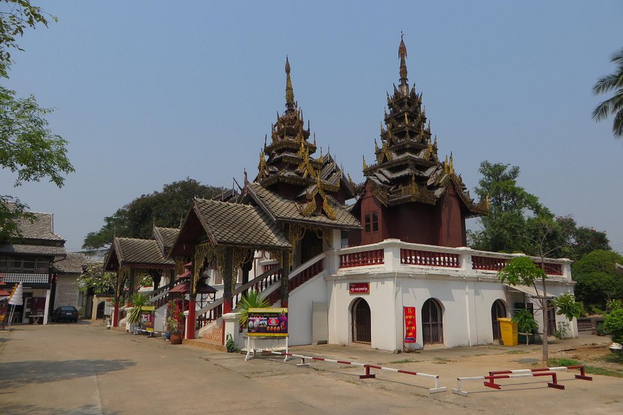 Wat Sri Chum image
