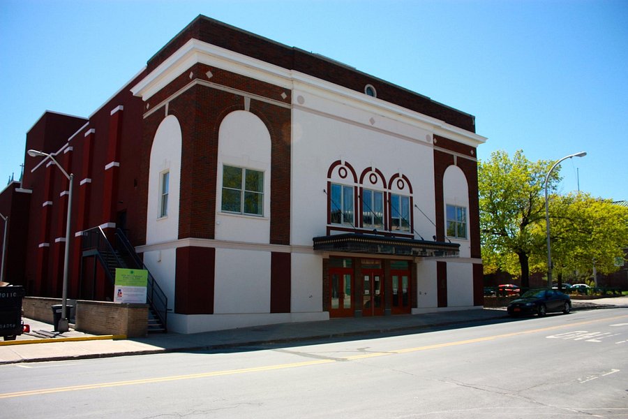 The Strand Center for the Arts Theatre image