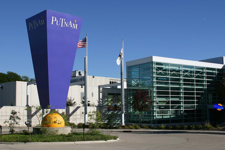 The Putnam Museum & Science Center image