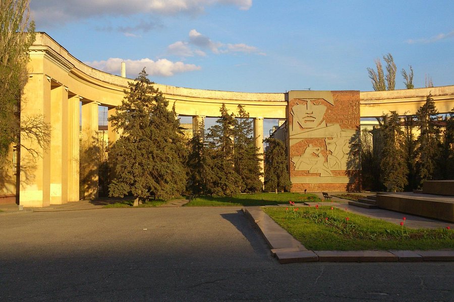 Pavlov's House image