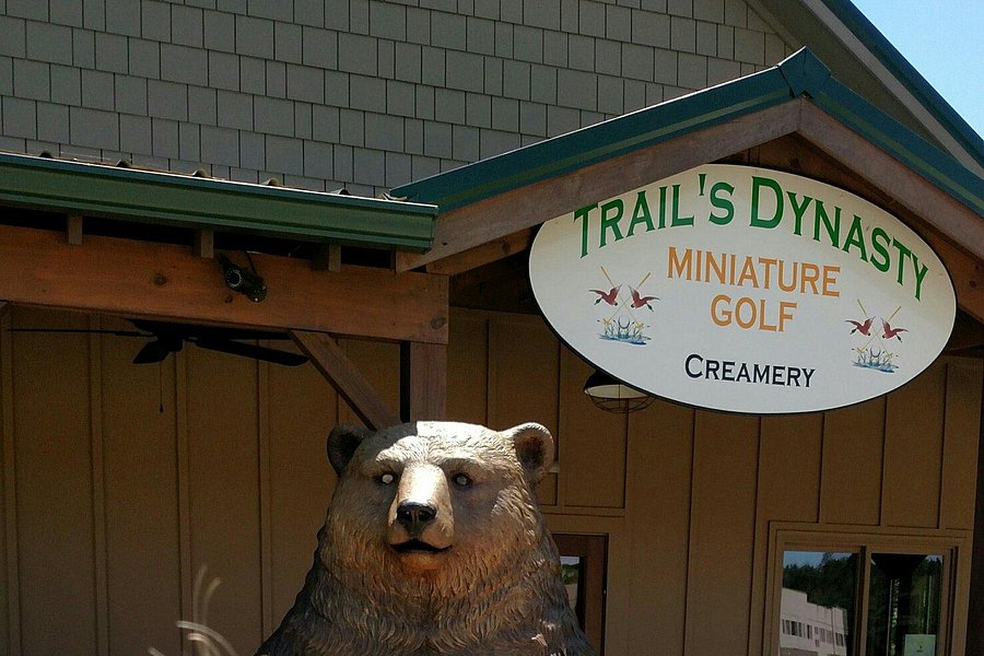 Trail's Dynasty Miniature Golf image