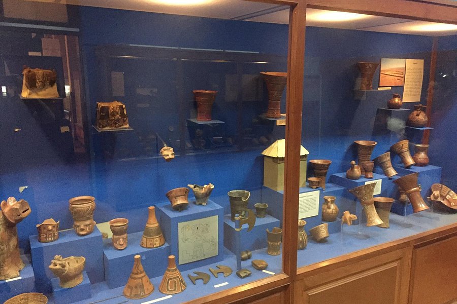 Museo Arqueologico de la Universidad image