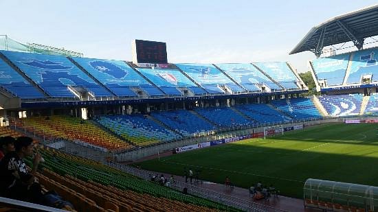 Suwon World Cup Stadium image