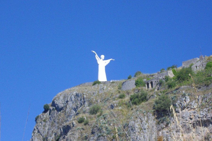Statua del Cristo Redentore di Maratea image