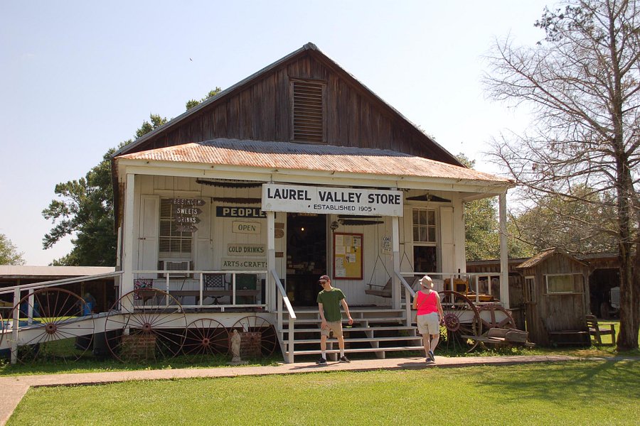 Laurel Valley Village image